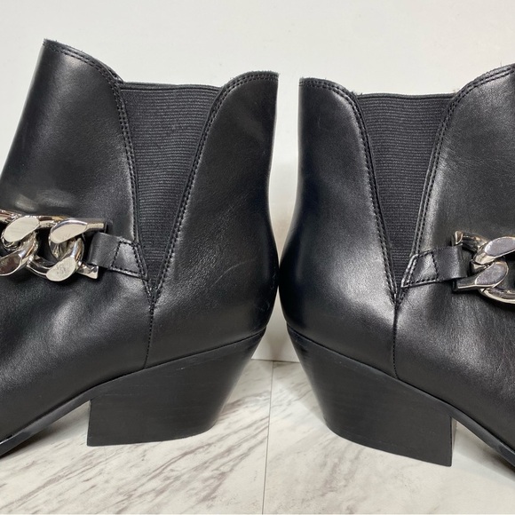 Marc Fisher Henly Black Leather Chain Bootie 7M - Picture 9 of 16